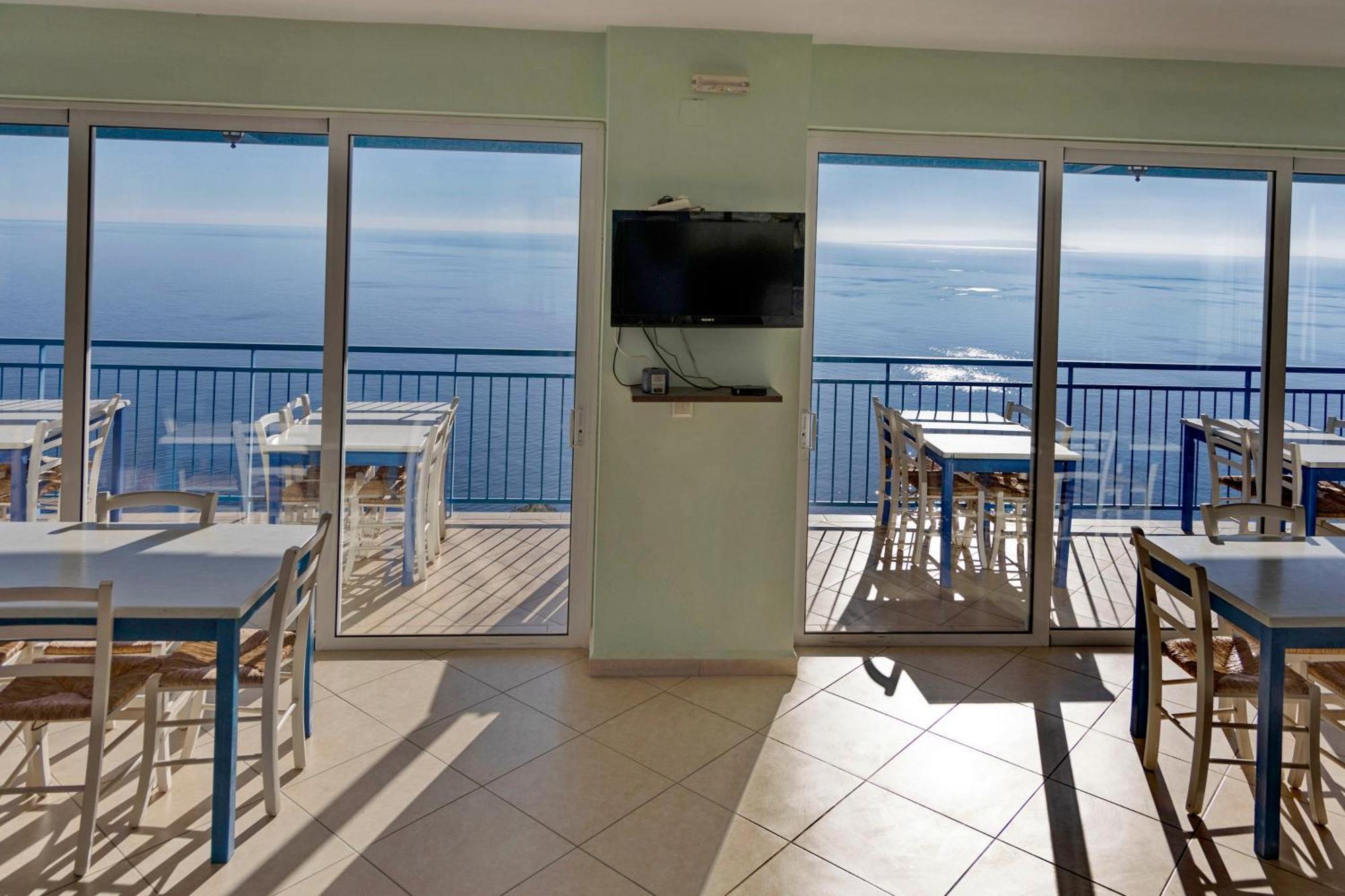Akrotiri Panorama- Luxury Rental Apartments With Sea View ロダキノ エクステリア 写真
