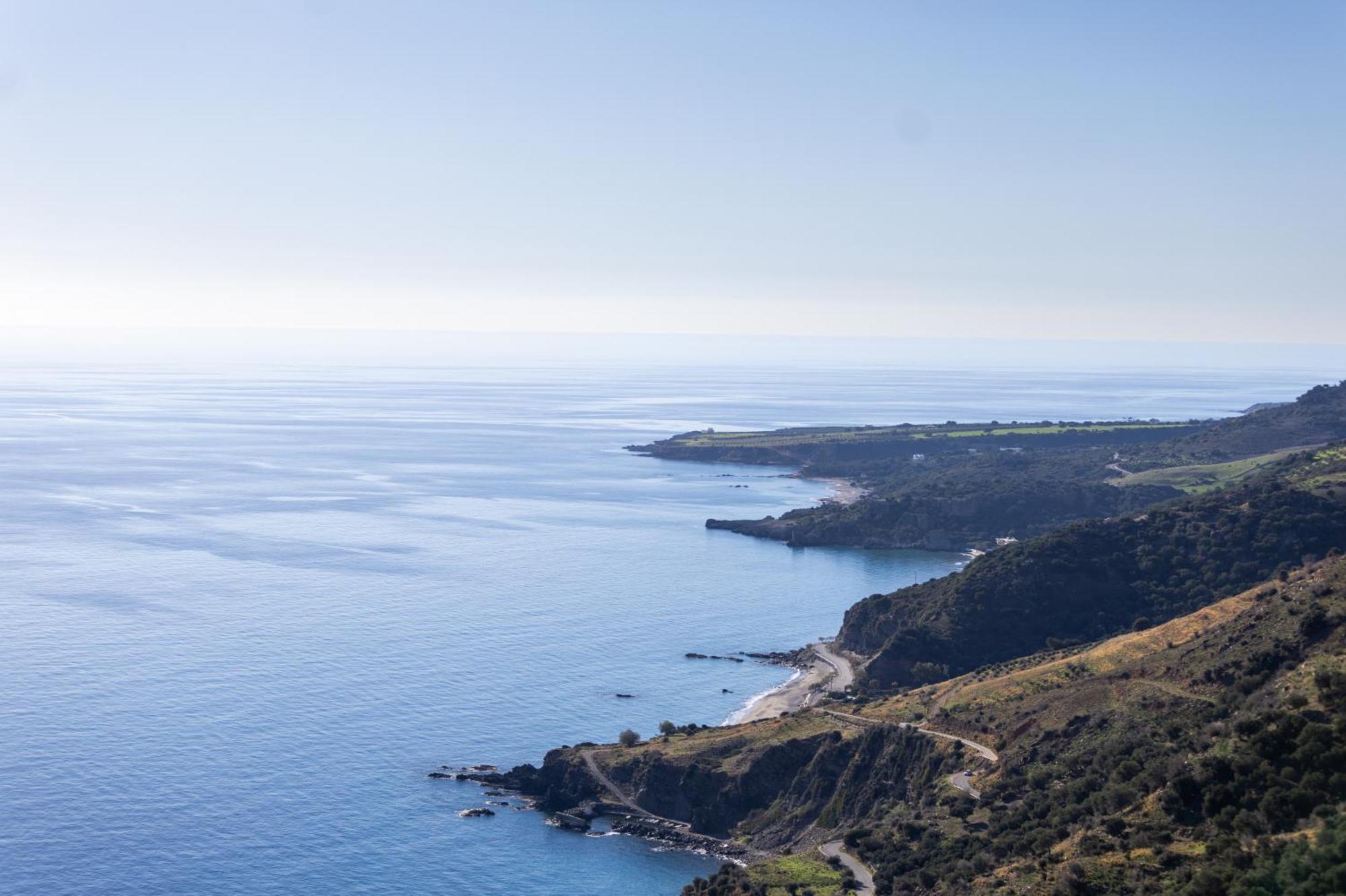 Akrotiri Panorama- Luxury Rental Apartments With Sea View ロダキノ エクステリア 写真