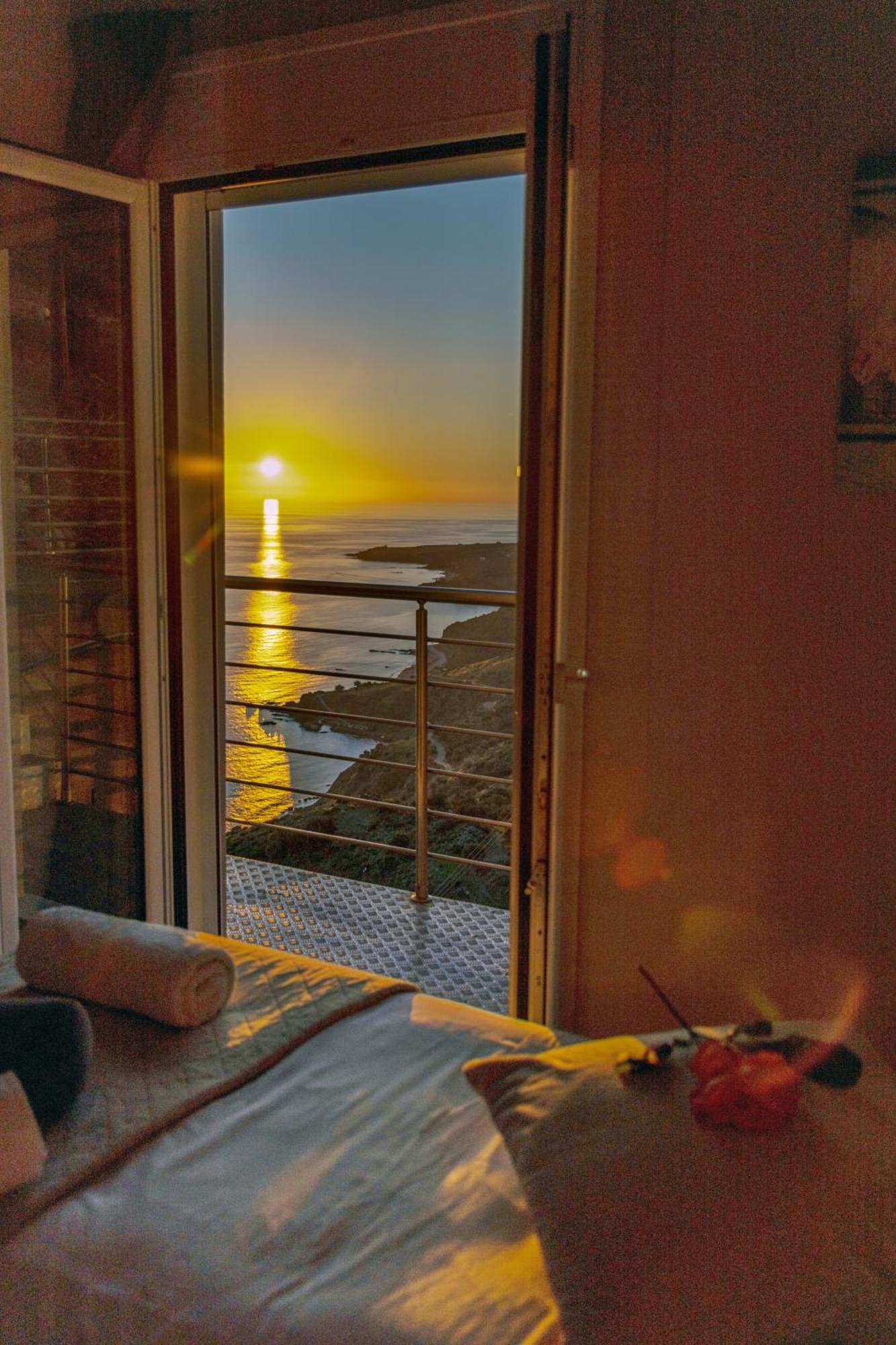 Akrotiri Panorama- Luxury Rental Apartments With Sea View ロダキノ エクステリア 写真